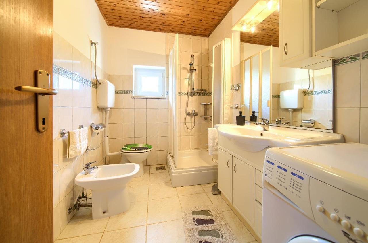Apartment Lipovac Малинска Экстерьер фото