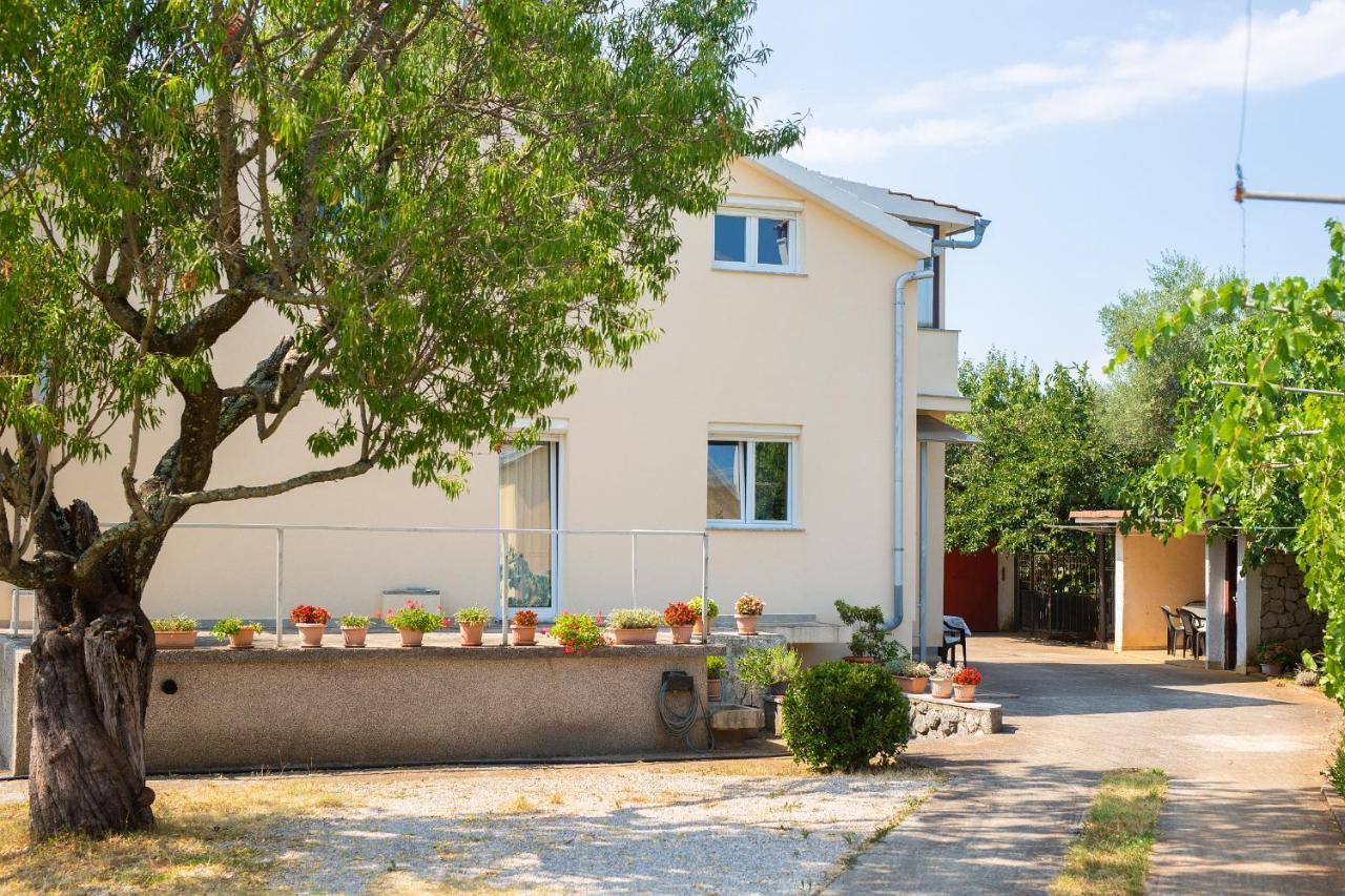 Apartment Lipovac Малинска Экстерьер фото