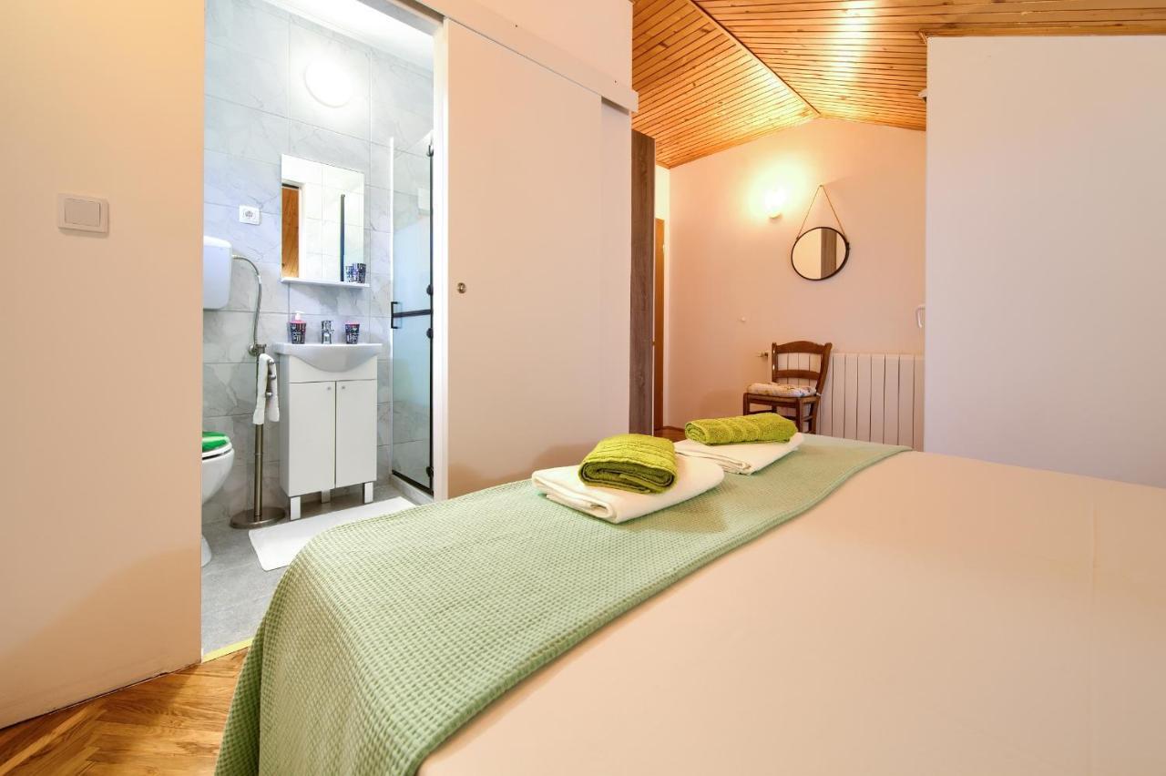 Apartment Lipovac Малинска Экстерьер фото